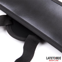 LATETOBED BDSM LINE Arnés con Cinturón Ancho Ajustable